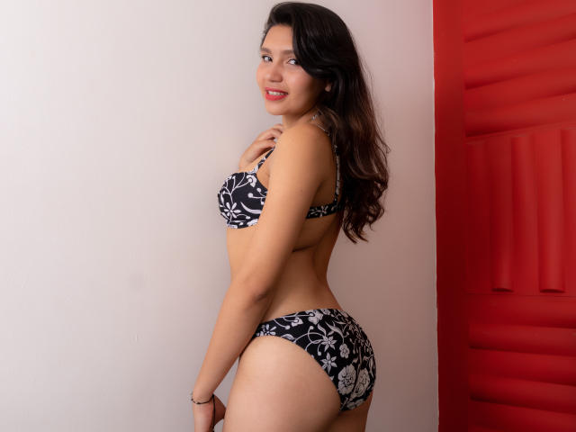 NikkiHottie - Live sex cam - 7790036