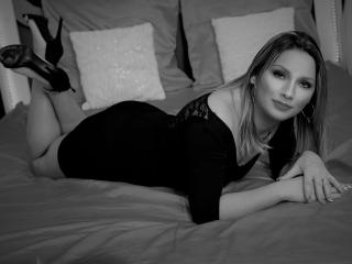 YssaStonne - Live sex cam - 7795200