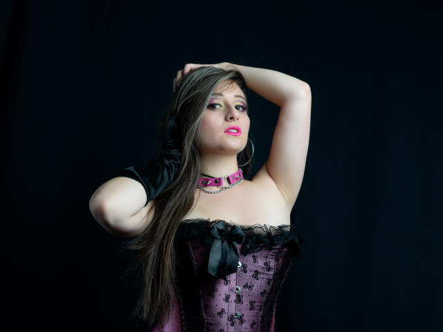 GiaSwitch - Live sex cam - 7809348