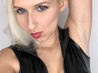 BarbiPlayMate - Live porn &amp; sex cam - 7813132