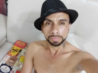 ArianPervert - Live sexe cam - 7845448