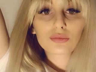 CasieHotLove - Live sex cam - 7869012