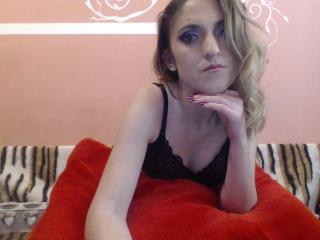 HottestFoxyX - Live Sex Cam - 7915804