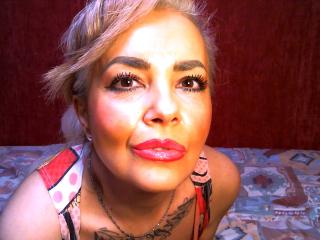 HotAdelayde69 - Live sexe cam - 7954708