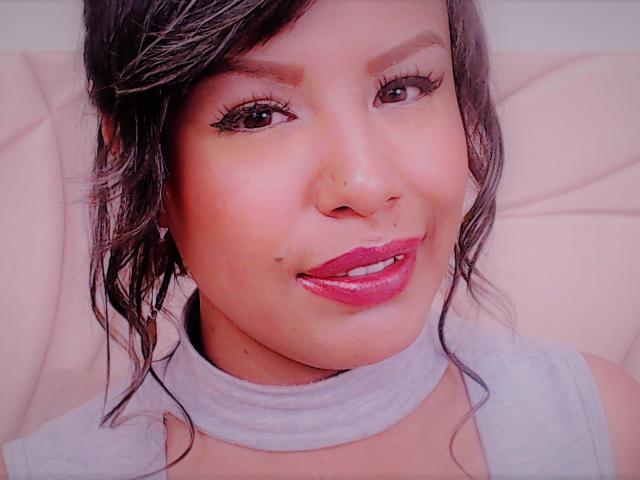 ValleryC - Sexe cam en vivo - 7972348