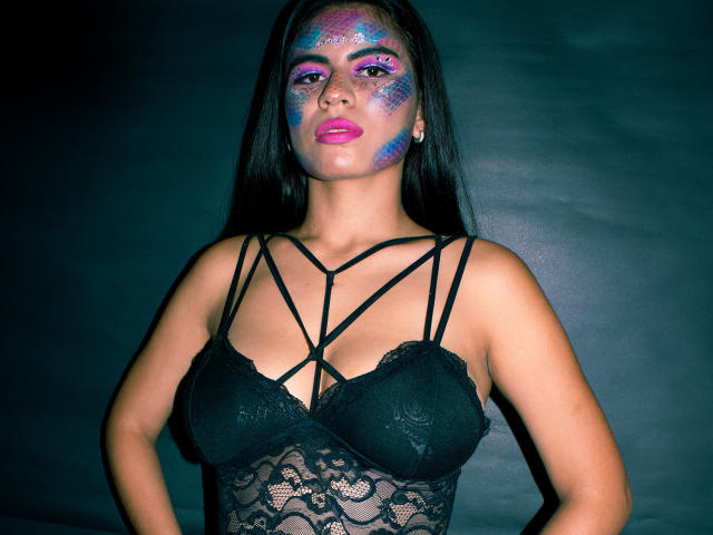 AmberYKorina - Live sex cam - 7990416