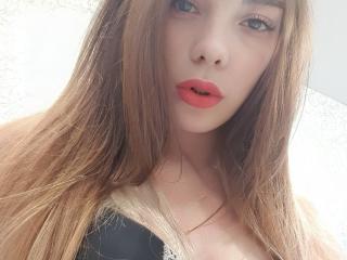 AnnaFiree - Live sexe cam - 8018120