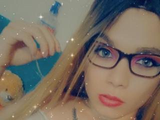 ShantalTSHot waiting on someone to chat and have live sex with
