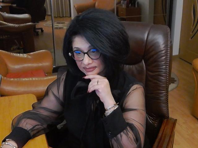 ClassybutNaughty - сексуальная веб-камера в реальном времени - 8044532