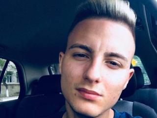 FreddieAce - Live Sex Cam - 8067368