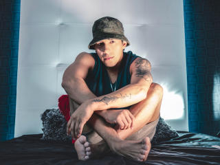 FrostMike - Sexe cam en vivo - 8070928