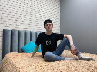 ClaytonWitty - Live sex cam - 8077124