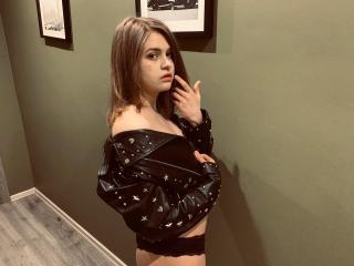 CuttestBlueEyes - Live sex cam - 8080064