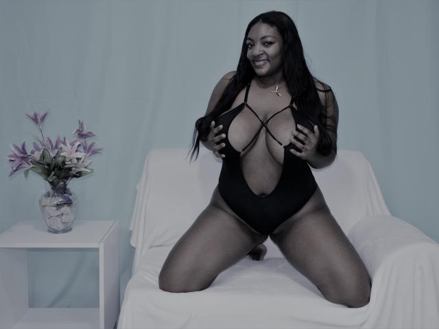 AmberLuxury - Sexe cam en vivo - 8089584