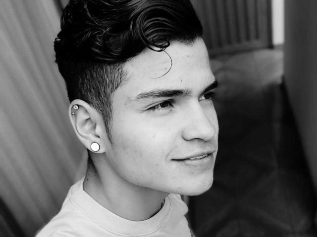 GabrielSparza - сексуальная веб-камера в реальном времени - 8091532