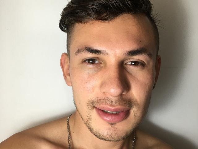 ArtisticCouple - Live porn &amp; sex cam - 8129720