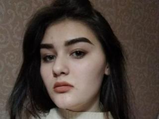 DaniellaBench - Live Sex Cam - 8148884