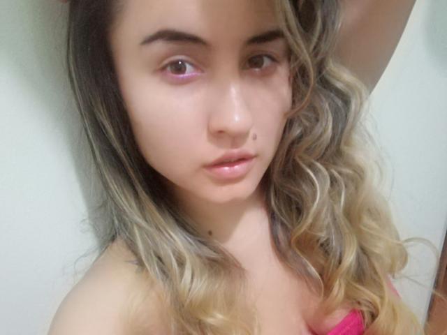 LionaWild - Live sexe cam - 8151216