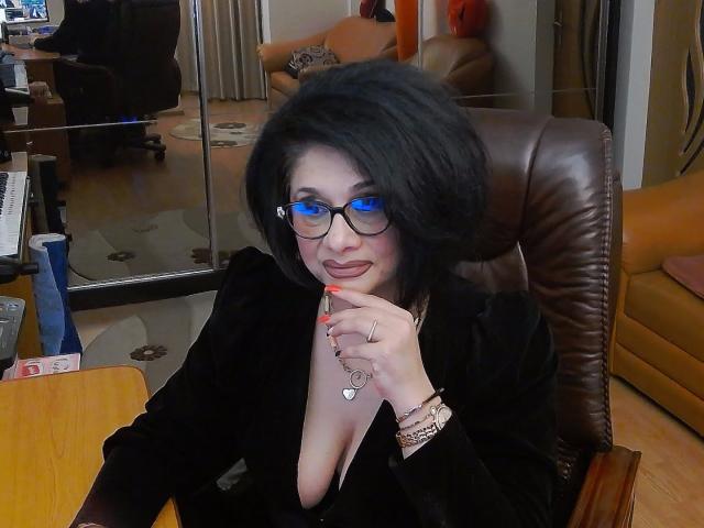 ClassybutNaughty - сексуальная веб-камера в реальном времени - 8158640