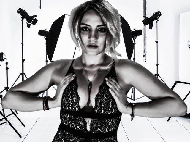 FancyAmma - Live porn &amp; sex cam - 8170668