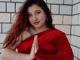 KristineAndBia - Live sex cam - 8182660