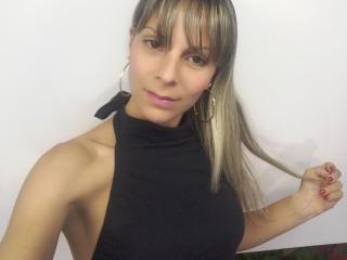 AntoniaOsher - сексуальная веб-камера в реальном времени - 8196940