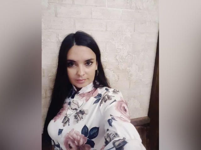 EmmiKro - Live Sex Cam - 8211332