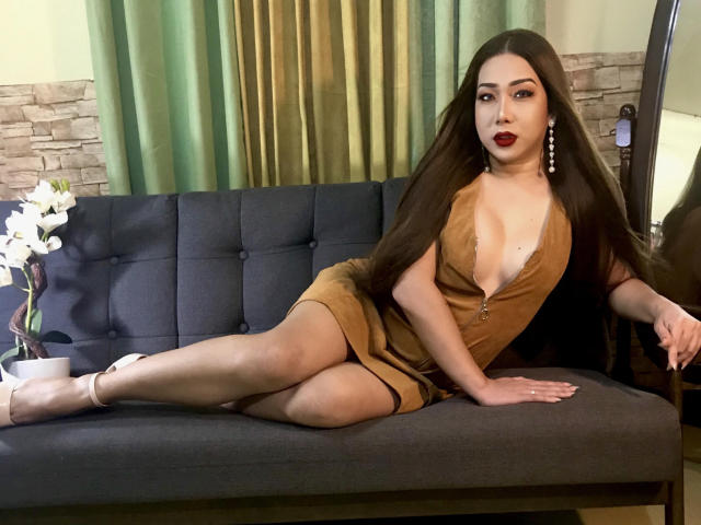 OneSeductiveDollTS - Live porn &amp; sex cam - 8212040