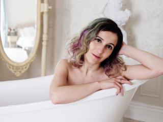 AvionaGise - Live sex cam - 8214788