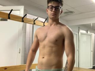 BigBallsX - Live porn &amp; sex cam - 8220688