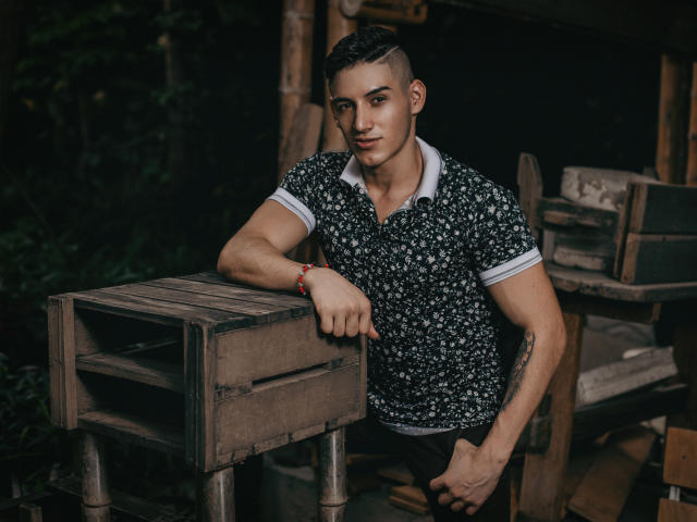 JonathanJeremiah - Sexe cam en vivo - 8221508