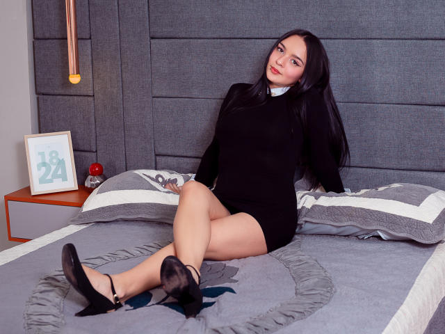 AlmaaRose - Live Sex Cam - 8226216