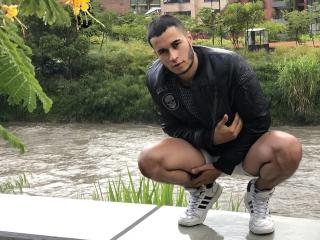 AlanHotBoyX - Live Sex Cam - 8316660