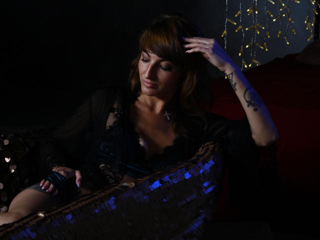 LinaArtful - Live sex cam - 8317668