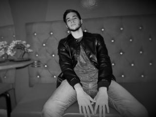 LukeSpike - Live sexe cam - 8321276