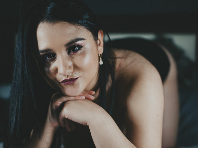 RoxanneWite - Sexe cam en vivo - 8339872