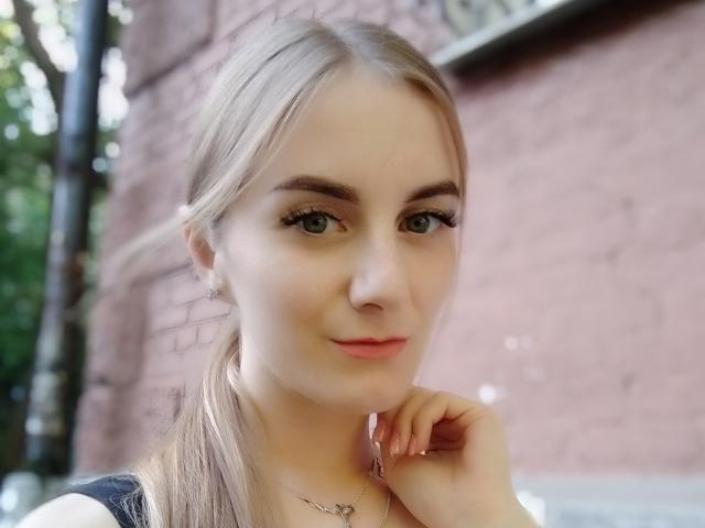 BlondyOneSex - Live sexe cam - 8400624