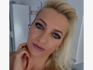 LaylaBlair - Live Sex Cam - 8421760