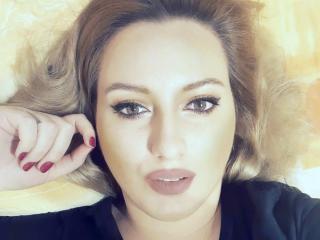 SweetMadelyn - Live sex cam - 8441712