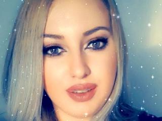 SweetMadelyn - Live sex cam - 8441732