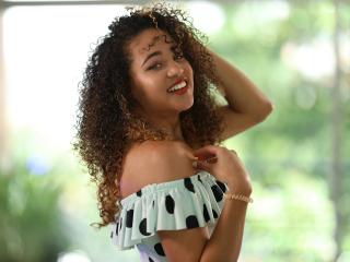 AlyssaBelle - פורנו בשידור חי ומצלמת סקס - 8444408