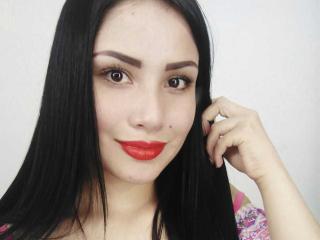 LucyBenson - Sexe cam en vivo - 8466684