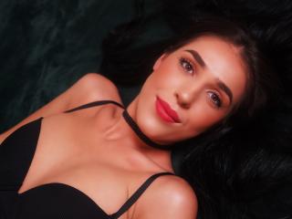 AngelinaKienova - Live Sex Cam - 8470316