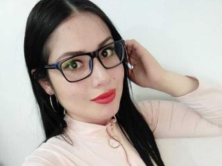 LucyBenson - Live sex cam - 8471560