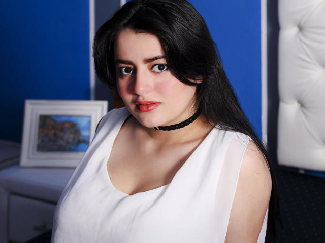CallieWhite - Live sex cam - 8487596
