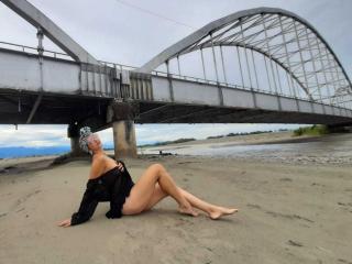 ValleryHott - Live sexe cam - 8513619