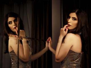 KathyKane waiting on someone to chat and have live sex with