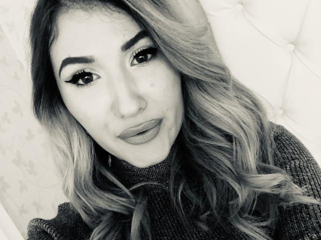 Annabloom - Live Sex Cam - 8535376