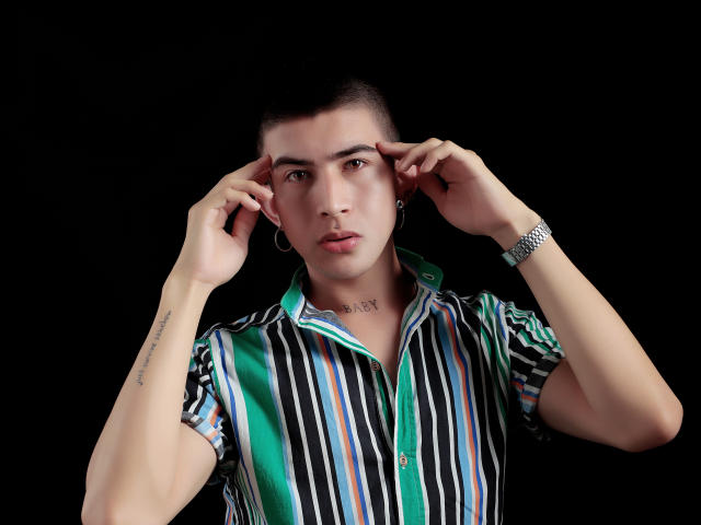 RobertSmith - Camera khiêu dâm &amp; quyến rũ trực tiếp - 8541576