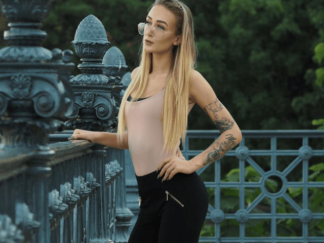 ElenaLux - Sexe cam en vivo - 8549776